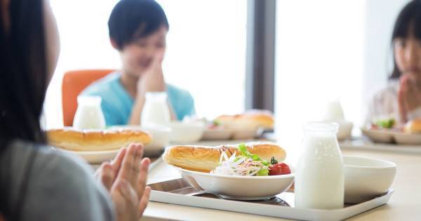 親の心配は子どもの負担になる。新学期に大切な「聞く」より「聴く」の実践法