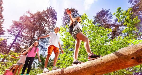 褒めればいいってわけじゃない？　子どもの自己肯定感を下げる親の「NGワード」