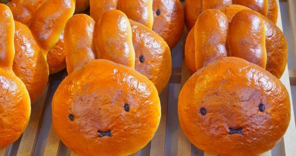 “ミッフィー” 生みの親、ディック・ブルーナの世界。子どもたちに希望をあたえる「うさこちゃん」絵本