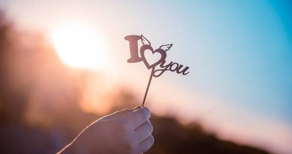 「大好きだよ！」で子どもは育つ。“愛されている自覚”が自己肯定感を高め、勉強姿勢までも変える