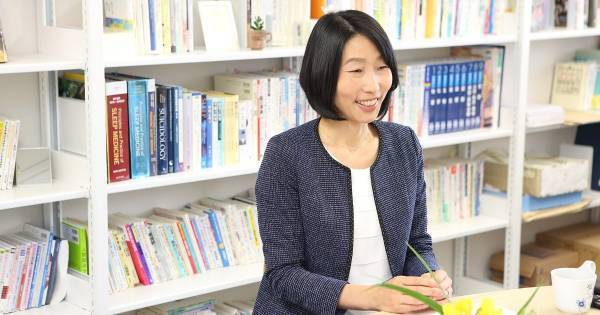 寝るのが遅いと自己肯定感が下がる。デメリットだらけの「子どもの睡眠不足」