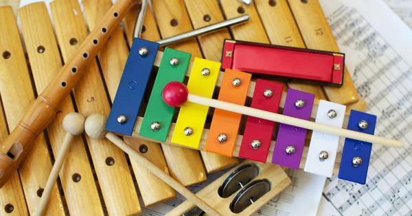 子どもの能力を驚異的に伸ばす「育脳」。脳の発達段階と年齢に適したサポートを