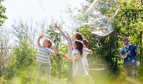 公園遊びは “12” の運動能力がアップする！　「自由」「午後3時～5時」がカギ