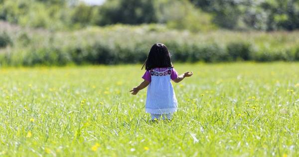 「辛抱強い子」を育てるヒント。「我慢する力」を伸ばすのは “○○上手な親” だった！