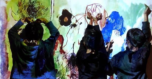 親子で絵を語ろう！　おうちで楽しめる「対話型鑑賞」のやり方とアート素材の入手方法5選