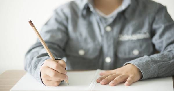 子どもの「言葉の力」を伸ばすには？　名門麻布の国語教師が説く“親の心得3か条”