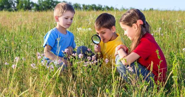 賢い子の親は「知的好奇心」が旺盛！？　“脳医学者”と“心理学者”の答え
