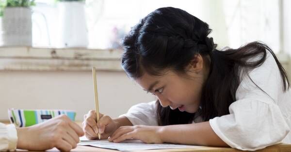 読書感想文の書き方【小学生向け】を徹底解説。夏休みの宿題がうまくいく、低学年親のサポート術