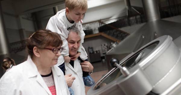 ものづくりのプロセスからキャリア教育まで！「工場見学」が自由研究に最適なワケ