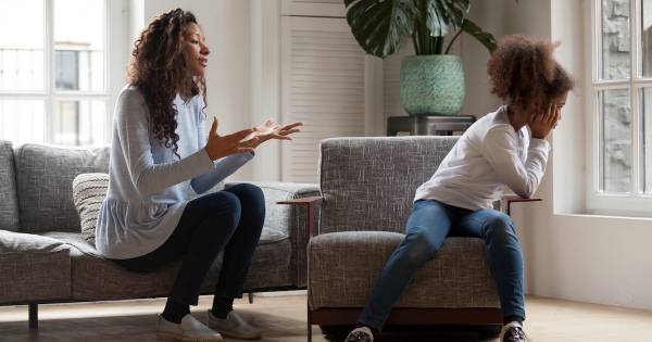 子どもが授業中に手をあげないのは○○が原因。親が意識するべき3つのポイント