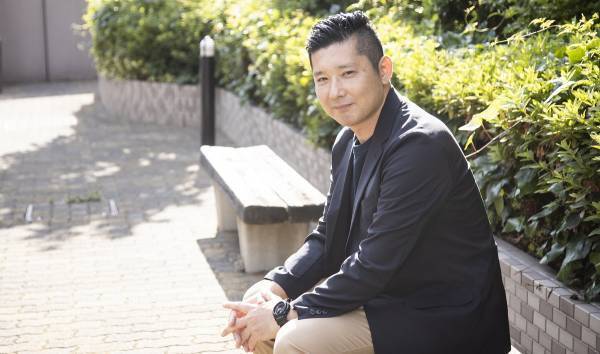 子どもが泳げるようになる魔法の言葉。酸素を浪費する「バタ足信仰」は捨てるべし