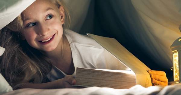 読書習慣は親の影響が大きい！　子どもが “本好き” になる、家庭の本棚の作り方