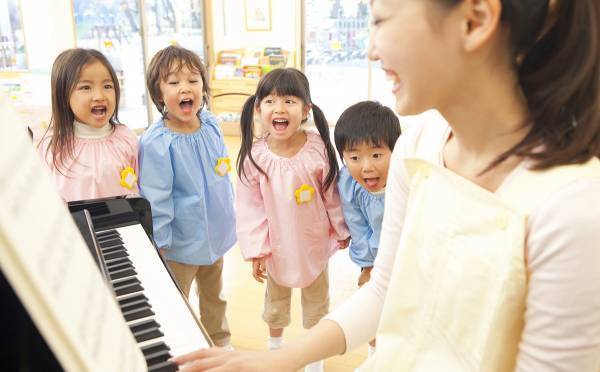 子どもの順応性は親が思う以上に高い。「申し訳ない」という気持ちは不要です