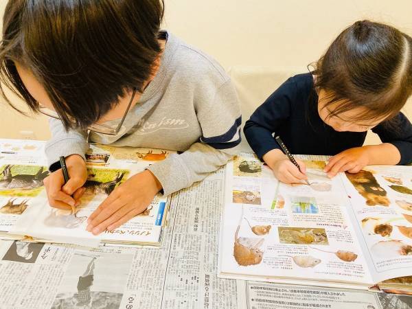 つい言ってしまう「上手だね」。もっとお絵かきが純粋に楽しくなる大人の言葉