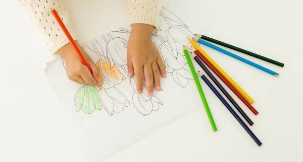 大好きな人に愛を伝えよう！　お絵描きも工作も楽しめる「バレンタインカード」