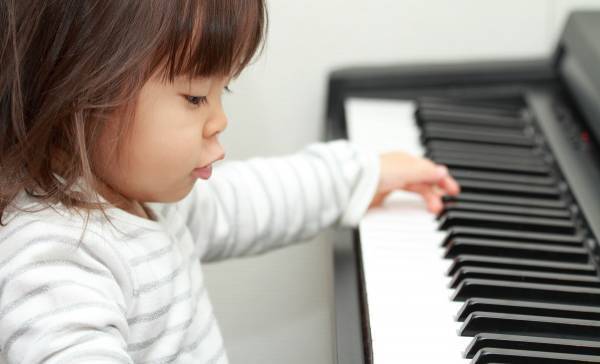 「私には才能がない」は努力をしない人の言い訳。スズキ・メソードの人間教育