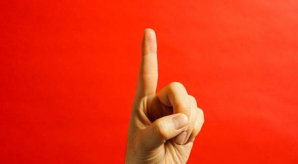 勝ちにこだわりすぎる「一番病」。他者との比較で自己肯定感は育たない