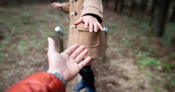 「過干渉、ヘリコプターペアレント予備軍」親の意外な特徴。もしかしてあなたも？