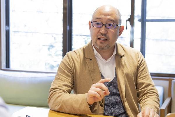 子育てでは“ほめないこと”が大切なわけ。アドラー流・子どもを「ほめずに勇気づける」方法