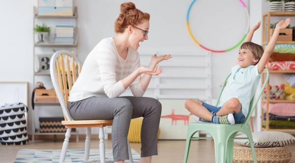 おしゃべりは思考力を育む？ 子どもの「考える力」を鍛える3つの習慣