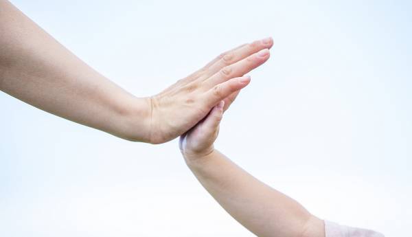 教育虐待をする親の7つの特徴【チェックシートあり】～子どもの幸せ望んでますか？～