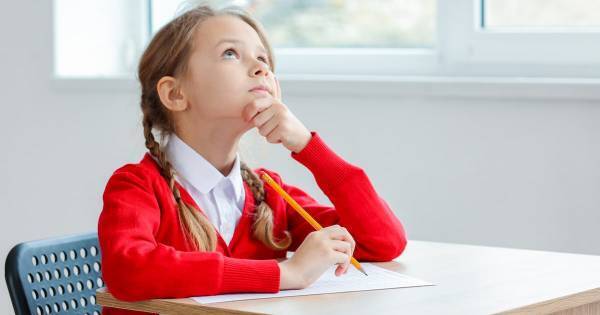 “読書好きなのに国語が苦手” なのは「物語ばかり読んでいる」から。論理力を鍛えるなら〇〇を読むべき