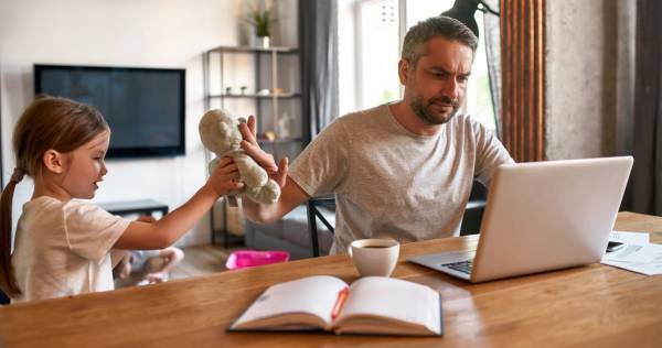 「あとでね」が続くと、子どもは絶望感に襲われる。ママは私が嫌いなの？