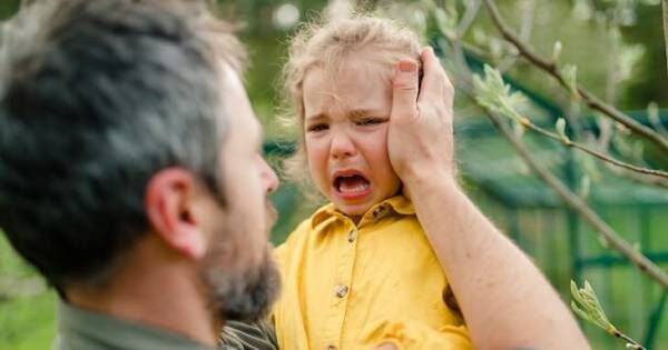 「怒りっぽい子」と「感情に左右されない子」の環境はこんなに違う。攻撃的な態度の原因は親？
