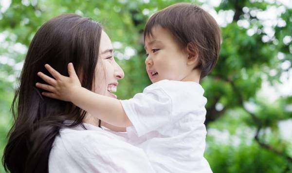 幼少期にアタッチメント形成された子どもが最強なわけ。好奇心と挑戦力はなぜ生まれる？