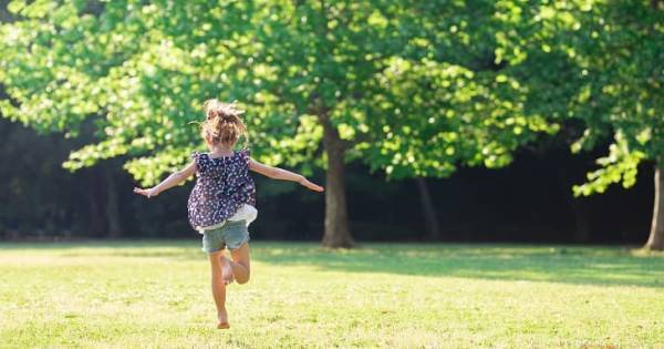 「自信に満ちている子」の親が心がけている3つのこと。気をつけるべきは “あの口ぐせ”