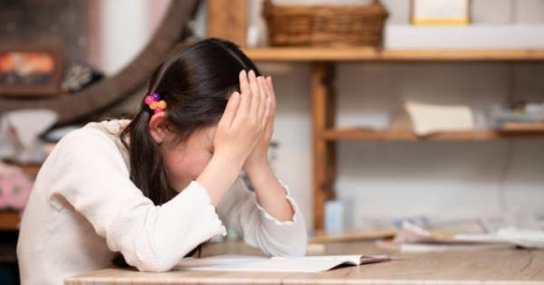 それ、逆効果ですよ！　宿題をやらない子どもに絶対避けるべき、4つのNG行動