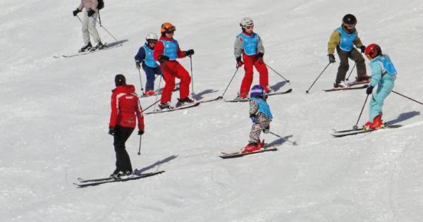 【2024-2025冬ツアー】冬キャンプで育てる子どもの感性。雪を楽しむ厳選15ツアー！