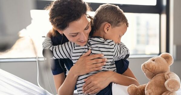 しっかり「甘えさせ」できてる？　0歳から9歳までの「甘えさせ」完全ガイド