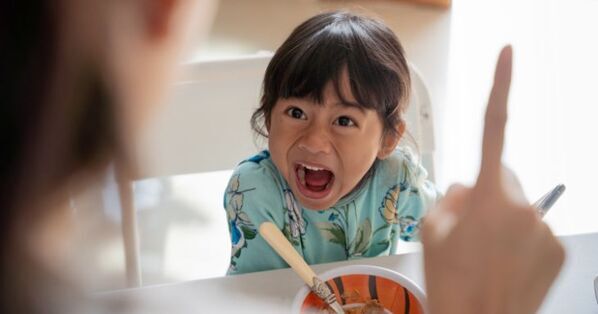 無自覚のまま「虐待」していませんか？　子育て中のイライラ、3つの要因と対処法