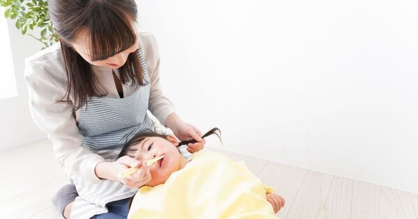 【歯科医師監修】子どものデンタルケアの基礎知識——賢い親が知っておくべき5つのこと