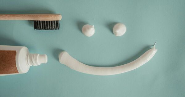 【歯科医師監修】子どものデンタルケアの基礎知識——賢い親が知っておくべき5つのこと