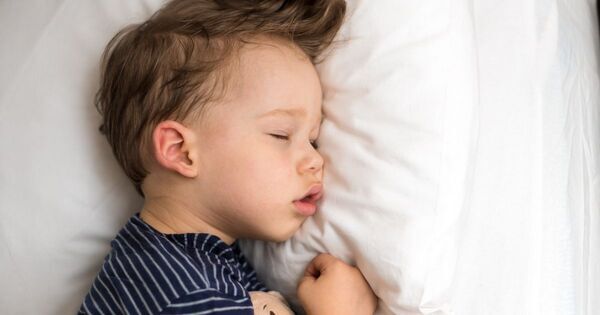 【歯科医監修】子どもの “歯ぎしり” は受診すべき？　歯科医が教える原因と対策