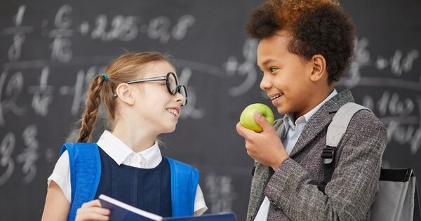 【ENTP】アイデア豊富でひらめき上手な子ども！「ひらめき冒険家さん」性格や特徴、育て方は？｜MBTI性格タイプ