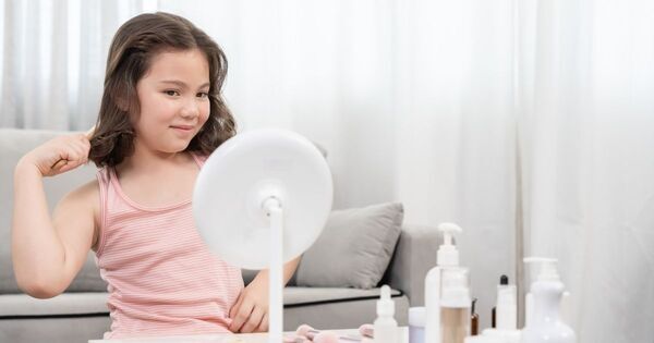 小学生のメイクはもはや常識！？　美容皮膚科医が教える、肌を守りながら子どもの「おしゃれ心」と向き合おう