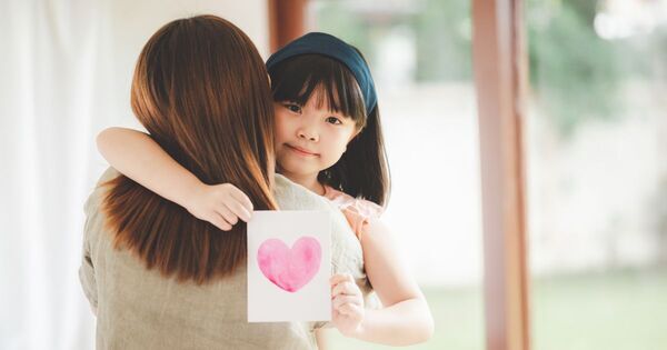 小学2年生の息子の友達関係、どこまで親が関わるべき？──先回りが奪う子どもの「4つの力」
