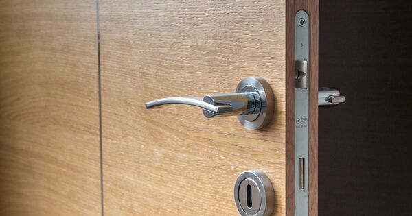 ひとりでお留守番、本当に大丈夫？ 親の不安を解消する準備マニュアル・チェックリスト【無料ダウンロード】