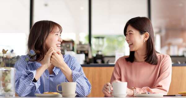 知らぬ間に孤立する「保護者から避けられる人」の口癖3つ。その言葉、マウント発言かも？