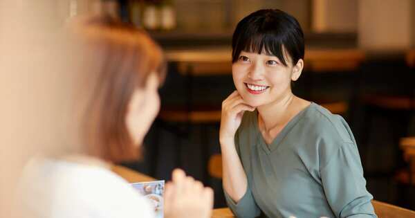 知らぬ間に孤立する「保護者から避けられる人」の口癖3つ。その言葉、マウント発言かも？