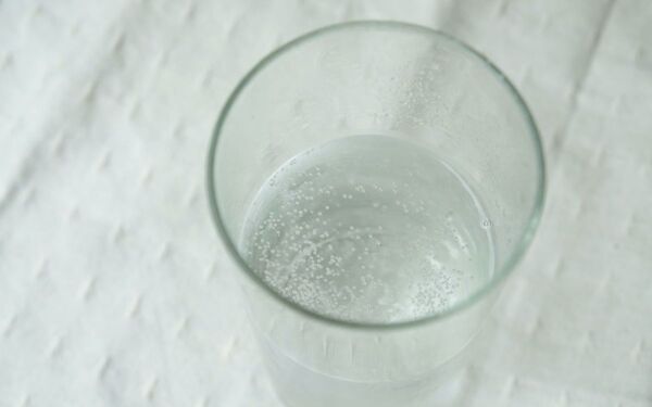 シュワシュワ・パチパチ！ 炭酸水（サイダー）をおうちで作ってみよう【自由研究】