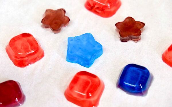 ぷにぷに・もちもち！ グミのふしぎと親子で簡単作り方レシピ【自由研究にも】