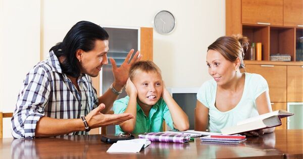 厳しすぎる親が「優秀な子」を育てられない理由。 “タイガーペアレント” な親の特徴7つ