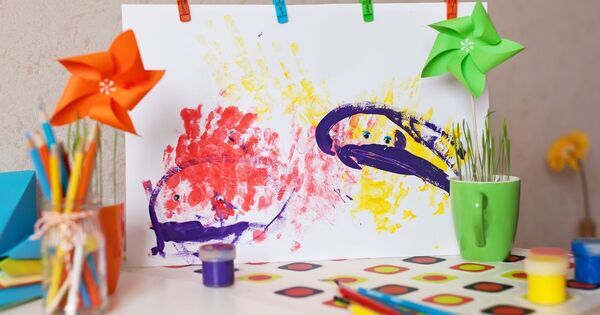 「ちゃんと描いて」はNG。プロが教える、子どもの表現力を伸ばす【年齢別】アート・造形遊び