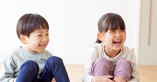 「よく笑う子」と「あまり笑わない子」カギは5歳の “笑いのピーク期” ！　脳と心を育てるために親ができること