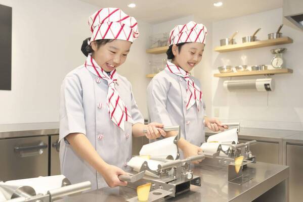 「 “なりきり” の魔法」で子どもの自信が育つ！ 家庭でできる5つのアイディア｜「キッザニア白書2025」の調査から