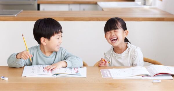 「考えて行動できない」は普通だった――シュタイナー教育が示す「7年周期」の子ども発達と親の関わり方
